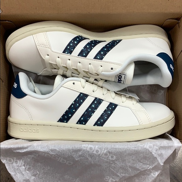 ADIDAS GRAND COURT women’s shoes - Picture 11 of 16